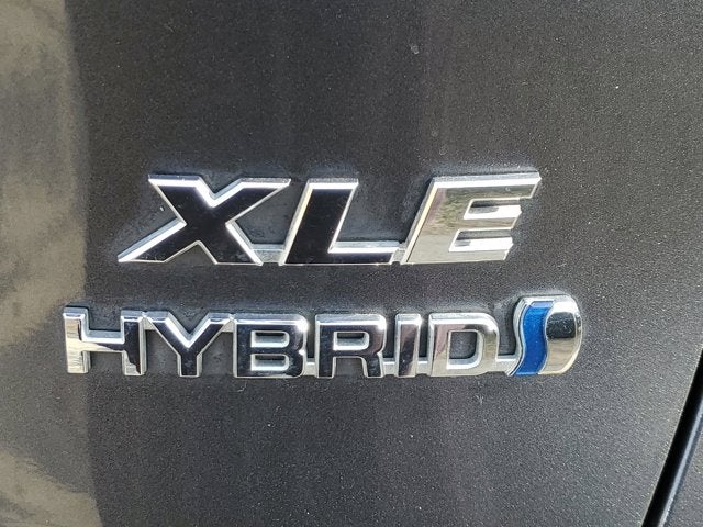2022 Toyota RAV4 Hybrid XLE