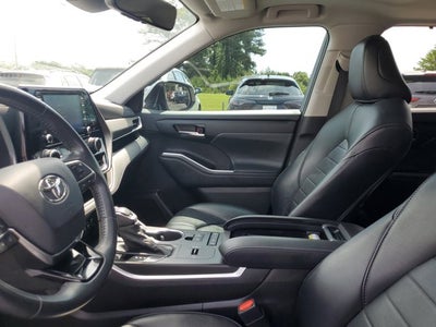 2021 Toyota Highlander XLE