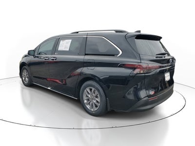 2025 Toyota Sienna XLE