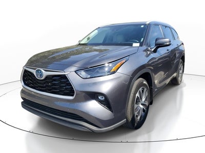 2023 Toyota Highlander Hybrid XLE