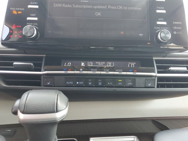 2024 Toyota Sienna XLE