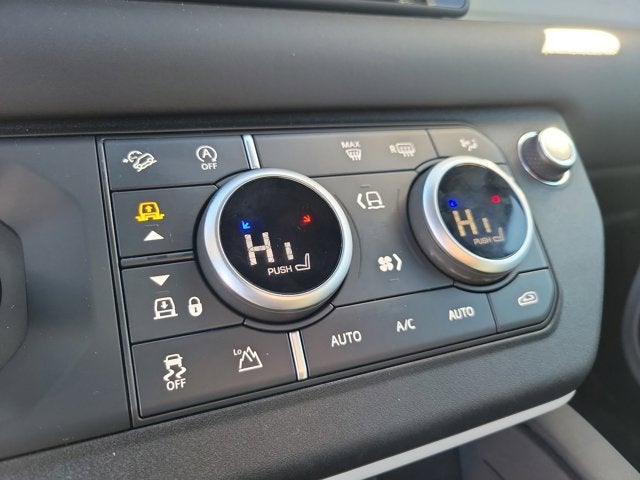 2024 Land Rover Defender X-Dynamic SE